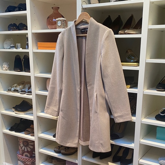 Vera Moda - Chic Beige Short Coat. NEW! Size L. - Picture 2 of 12